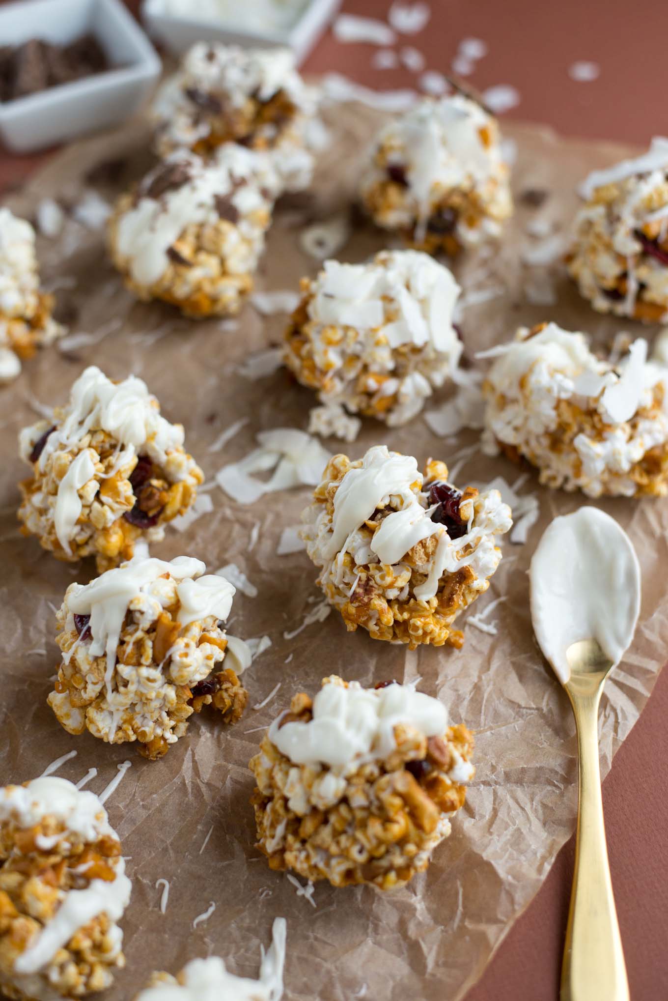 Five ingredient and 10 minutes to this healthified version of popcorn balls