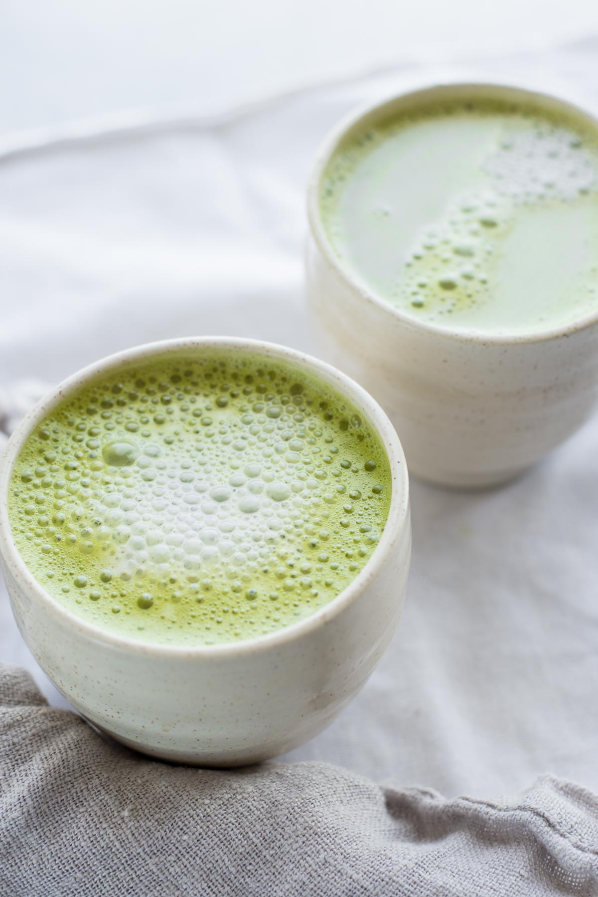 This fat burning matcha latte will change your morning. Made in under five minutes.