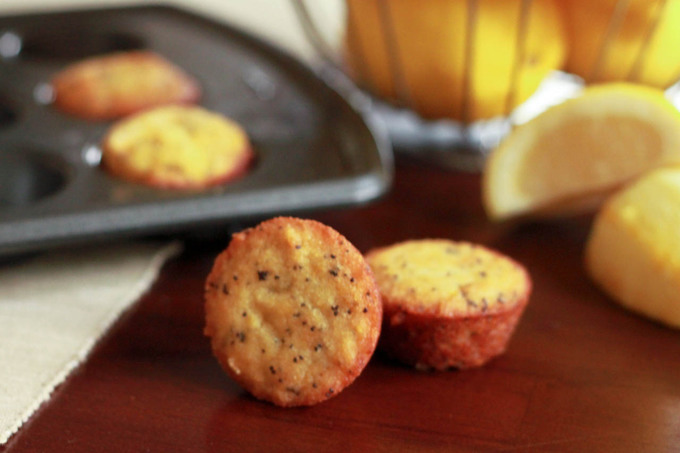 Lemon Poppyseed Muffins | simplerootswellness.com
