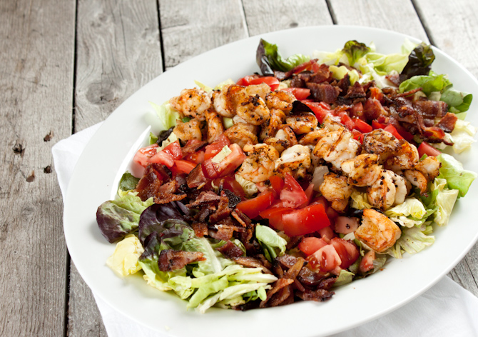 Shrimp BLT Salad | simplerootswellness.com