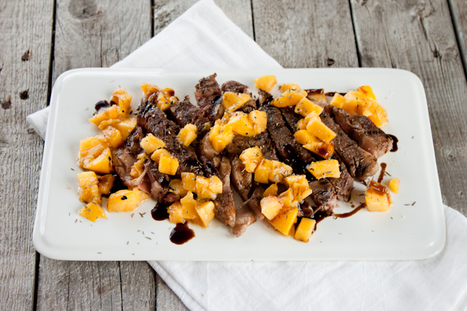 Peppered Steak with Grilled Peach Salsa | simplerootswellness.com
