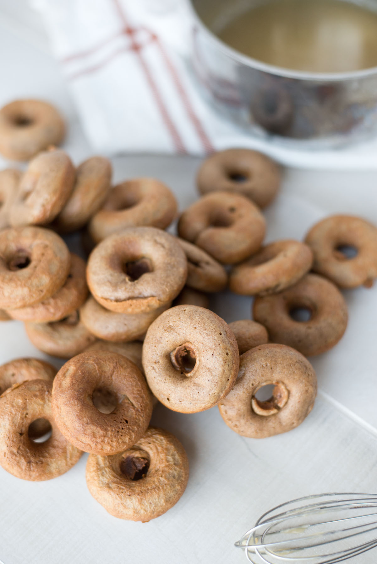 Quick, easy and delicious chai spiced paleo donuts made in less than 20 minutes. 