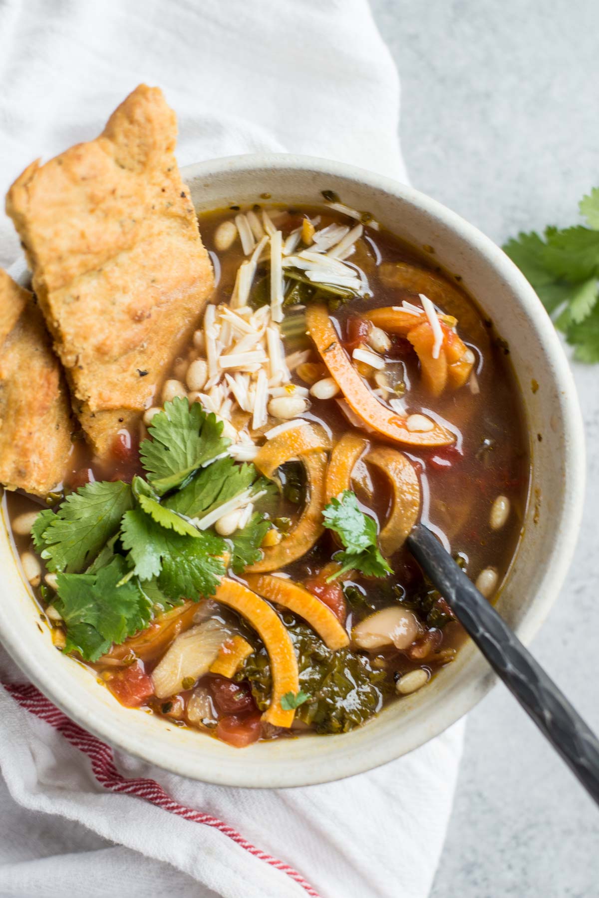20 minutes to this nutrient dense winter detox soup that tastes delicious.