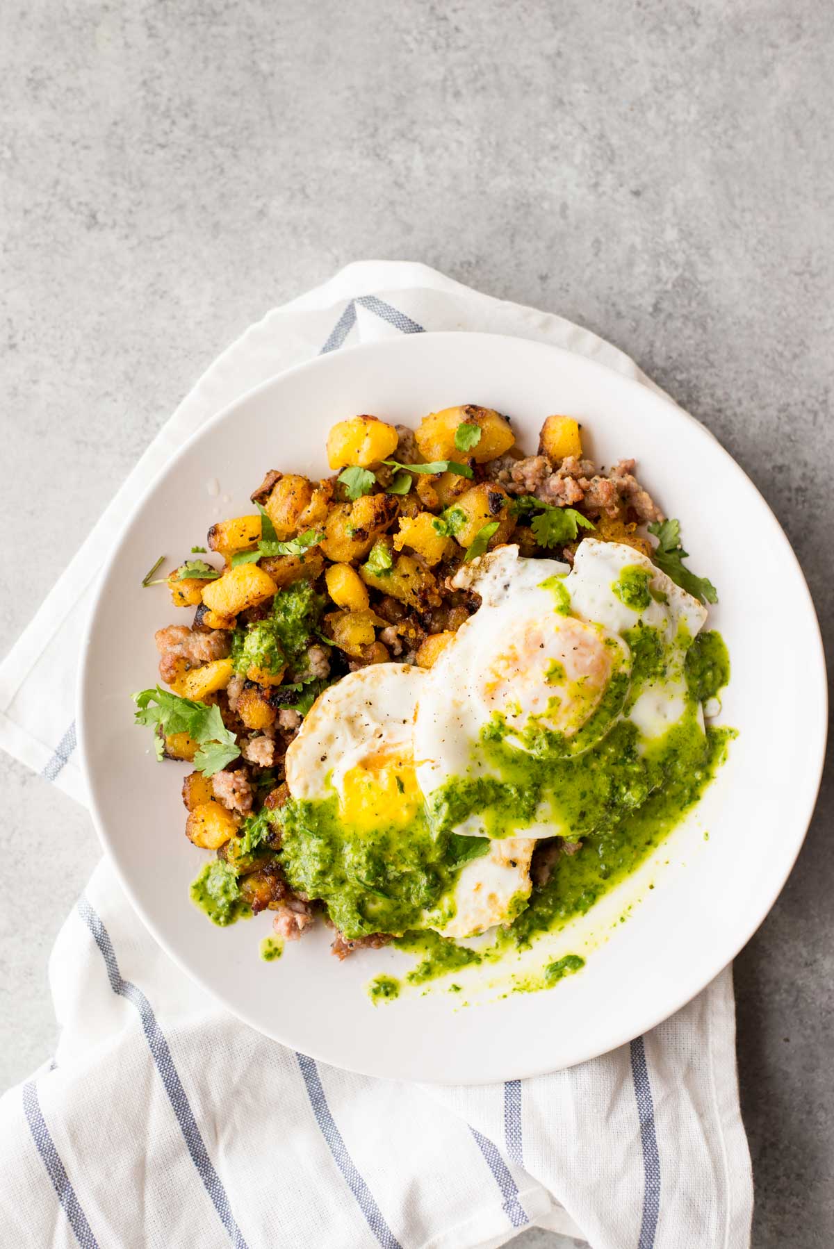 This quick and easy breakfast hash is paleo compliant and made in 10 minutes. 