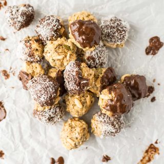 Healthy and homemade energy bites made in 10 minutes. This is the peanut butter chocolate treat you've been looking for.