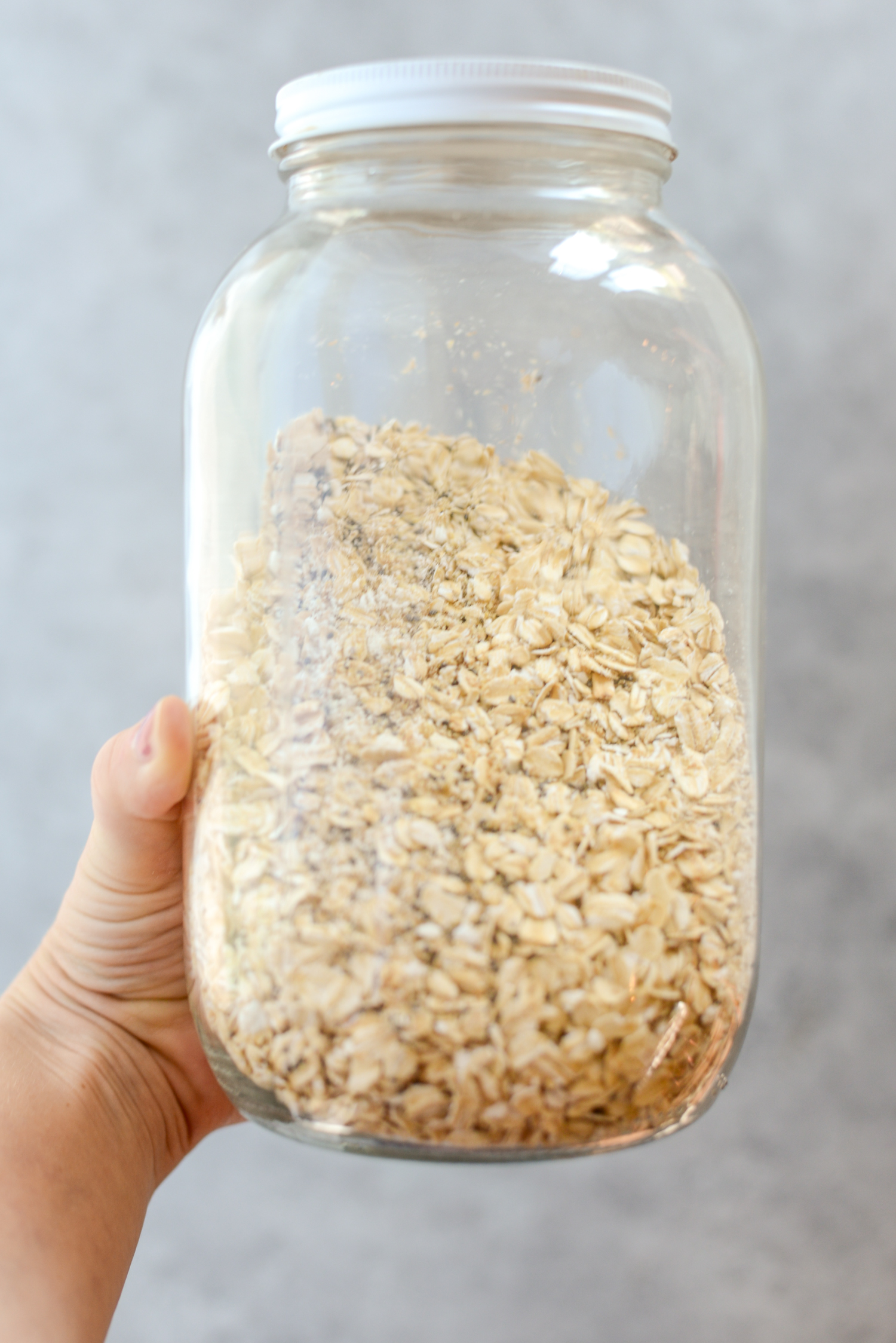 Healthy Protein Packed Instant Oatmeal Recipe 5-Ways | simplerootswellness.com #oatmeal #protein #quick #breakfast #healthy
